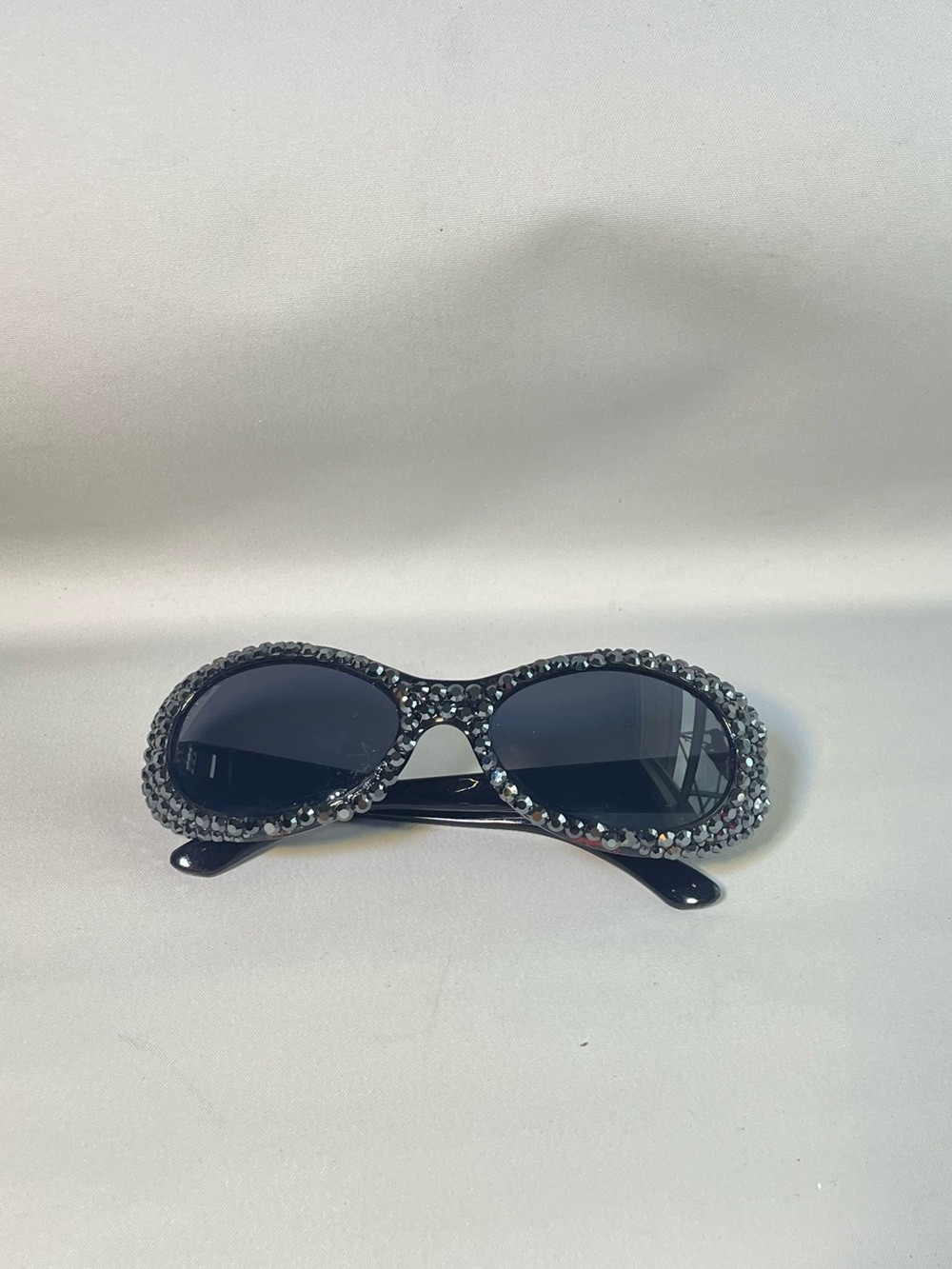 Quay Australia Black Crystal-Trim Oval Sunglasses